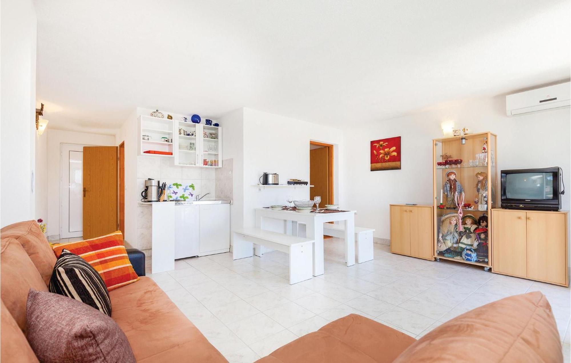 Gorgeous Apartment In Klenovica With Kitchen エクステリア 写真